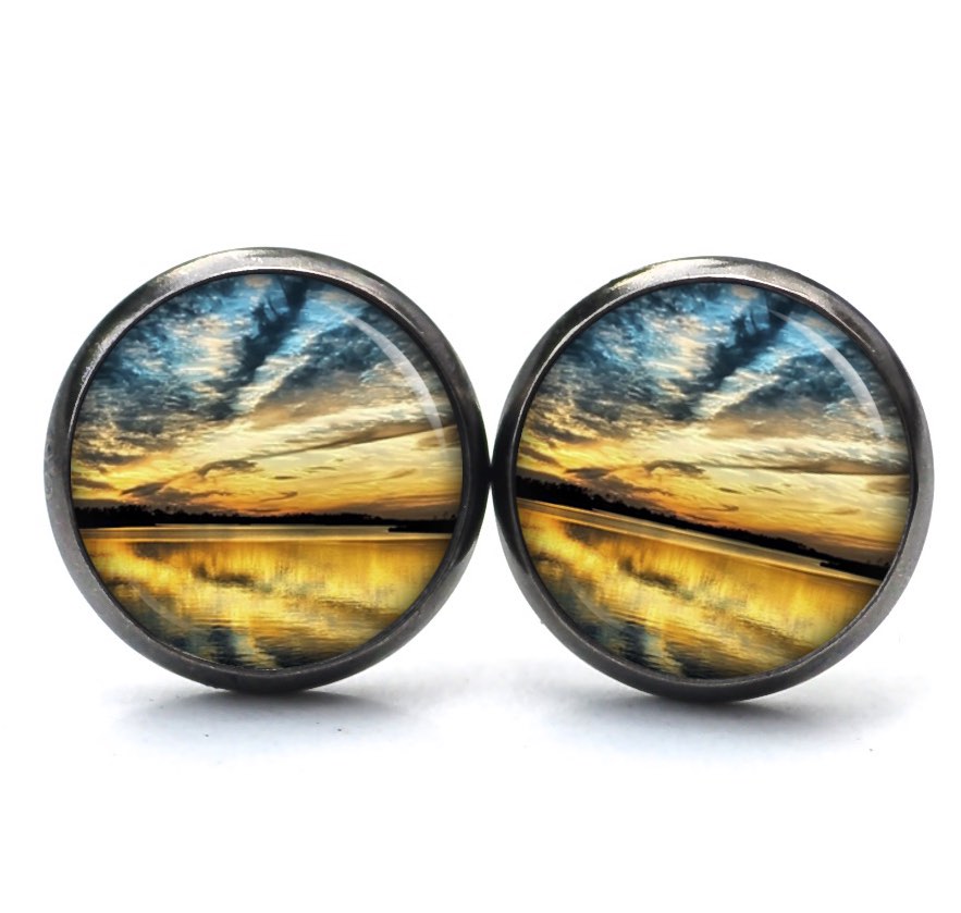 Ohrstecker, Ohrhänger, Clipse & Druckknopf – Motiv Sonnenuntergang am See – Schmuck aus Edelstahl Ohrstecker, Ohrhänger, Clipse & Druckknopf – Motiv Sonnenuntergang am See – Schmuck aus Edelstahl