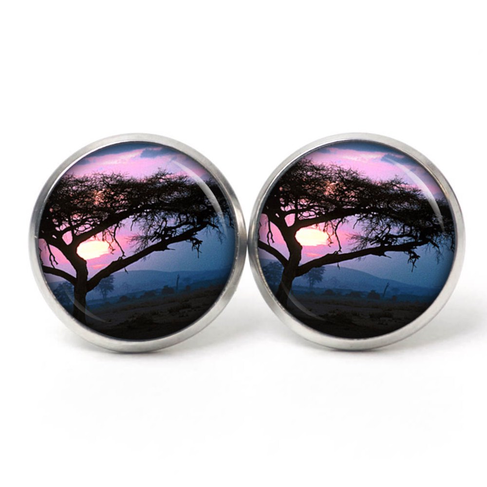 Ohrstecker, Ohrhänger, Clipse & Druckknopf – Motiv Afrika Baum Sonnenaufgang lila blau – Schmuck aus Edelstahl Ohrstecker, Ohrhänger, Clipse & Druckknopf – Motiv Afrika Baum Sonnenaufgang lila blau – Schmuck aus Edelstahl