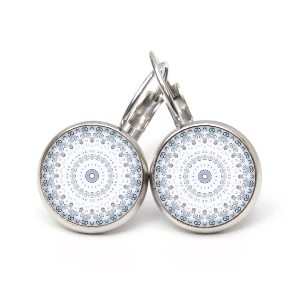 Ohrstecker, Ohrhänger, Clipse & Druckknopf – Motiv graues Mandala – Schmuck aus Edelstahl Ohrstecker, Ohrhänger, Clipse & Druckknopf – Motiv graues Mandala – Schmuck aus Edelstahl