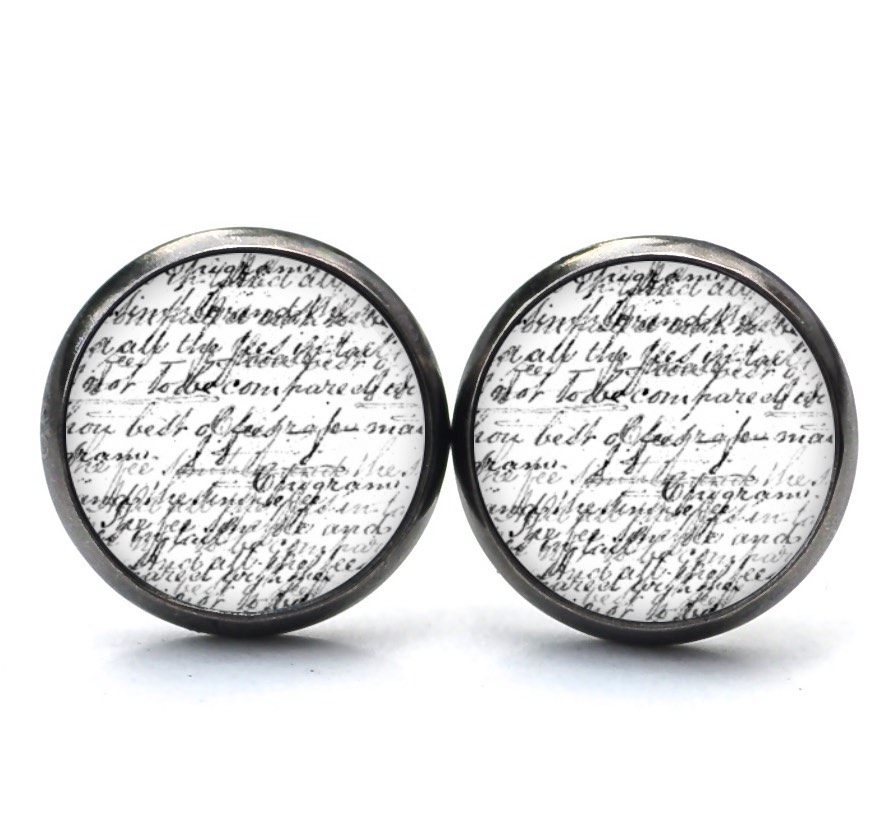 Ohrstecker, Ohrhänger, Clipse & Druckknopf – Motiv alte Schrift in schwarz weiß – Schmuck aus Edelstahl Ohrstecker, Ohrhänger, Clipse & Druckknopf – Motiv alte Schrift in schwarz weiß – Schmuck aus Edelstahl