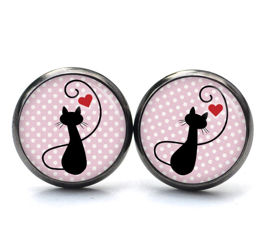 Ohrstecker, Ohrhänger, Clipse & Druckknopf – Motiv schwarze Katze mit Herz – Schmuck aus Edelstahl Ohrstecker, Ohrhänger, Clipse & Druckknopf – Motiv schwarze Katze mit Herz – Schmuck aus Edelstahl
