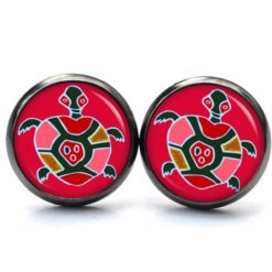 Sie haben hier die Wahl ob sie das Motiv als Druckknopf, Ohrstecker oder Ohrhänger haben möchten. Individualisierbar in Größe und Material.