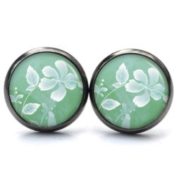 Handmade Ohrringe zarte weiße Blumen. aus Edelstahl von Just Trisha