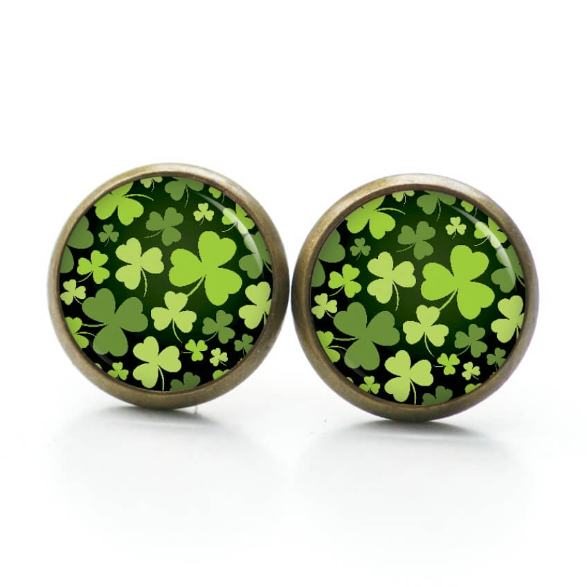 Ohrstecker, Ohrhänger, Clipse & Druckknopf – Motiv Kleeblatt grün schwarz St Patricks Day – Schmuck aus Edelstahl Ohrstecker, Ohrhänger, Clipse & Druckknopf – Motiv Kleeblatt grün schwarz St Patricks Day – Schmuck aus Edelstahl