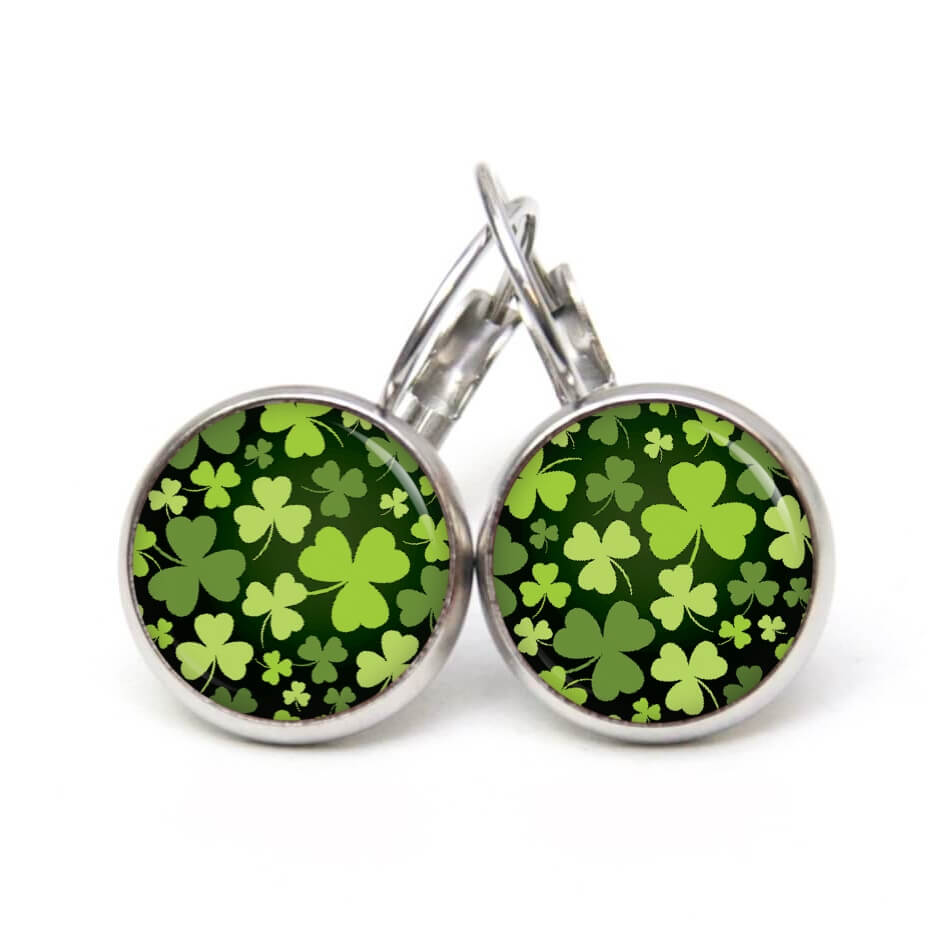 Ohrstecker, Ohrhänger, Clipse & Druckknopf – Motiv Kleeblatt grün schwarz St Patricks Day – Schmuck aus Edelstahl Ohrstecker, Ohrhänger, Clipse & Druckknopf – Motiv Kleeblatt grün schwarz St Patricks Day – Schmuck aus Edelstahl