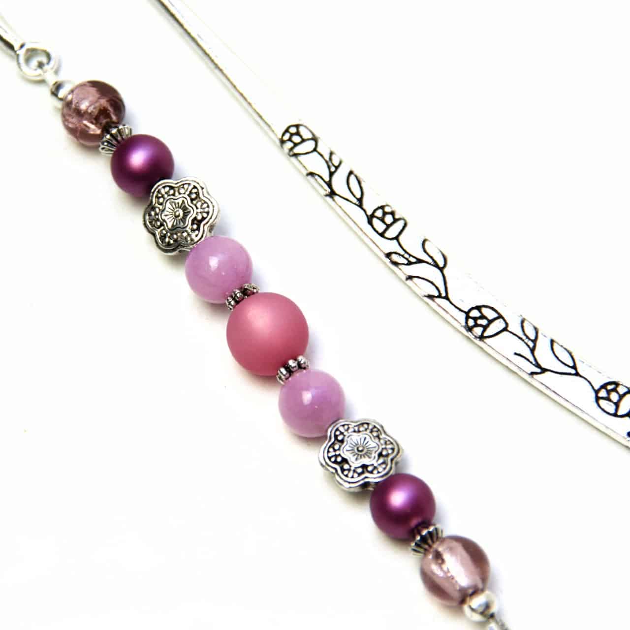 Lesezeichen Engel in zartem lila mit ornament Perlen Lesezeichen Engel in zartem lila mit ornament Perlen