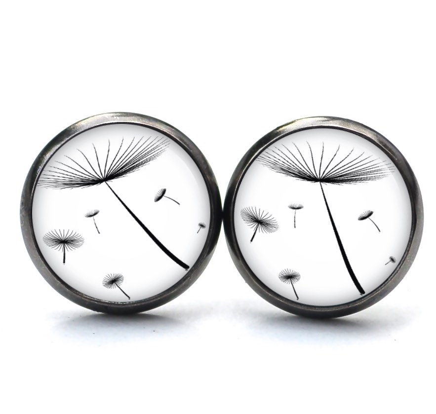 Ohrstecker, Ohrhänger, Clipse & Druckknopf – Motiv zarte Pusteblume weiß – Schmuck aus Edelstahl Ohrstecker, Ohrhänger, Clipse & Druckknopf – Motiv zarte Pusteblume weiß – Schmuck aus Edelstahl