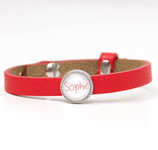 Rotes Lederarmband mit Wunschtext und Herz - Farbwahl