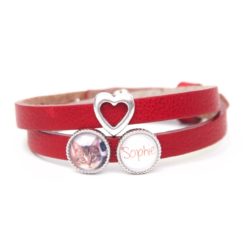 Rotes Lederarmband personalisiert mit Foto und Namen