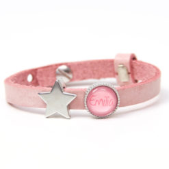 Rosa Lederarmband personalisiert mit Namen