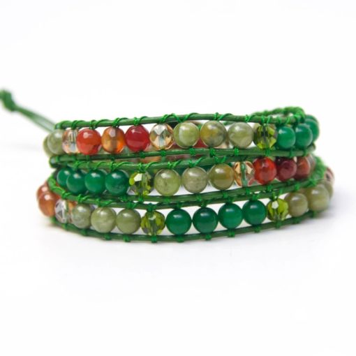 Grünes Leder Wickelarmband mit Edelstein Perlen