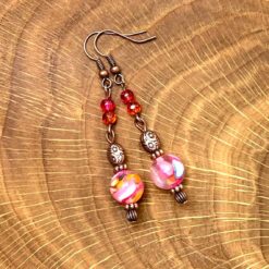 Vintage Ohrringe Kupfer im Hippie Stil mit pink und orange