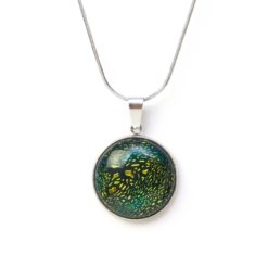 Edelstahl Kette mit kleinem Anhänger in grün gelb schwarz