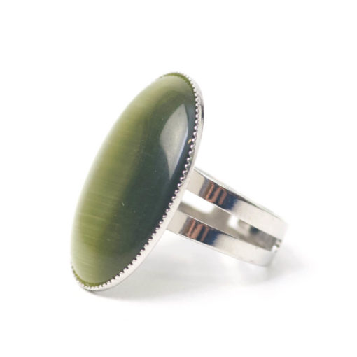 Großer Cateye Ring Oval in olive grün
