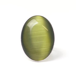 Großer Cateye Ring Oval in olive grün