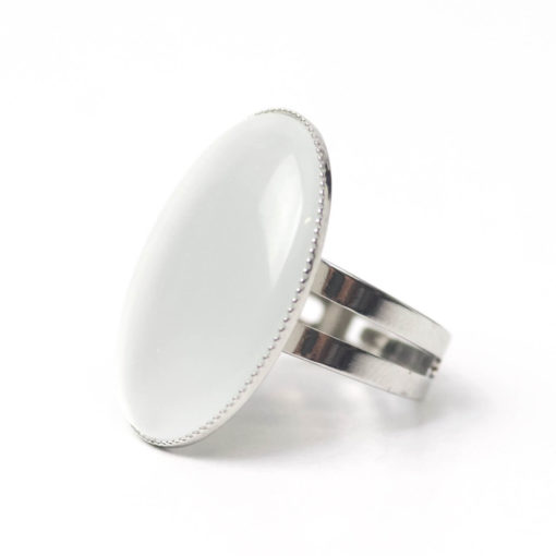 Großer Cateye Ring Oval in weiß grau