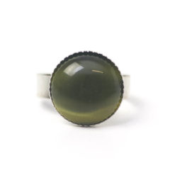 Zarter oliv grüner Cateye Ring - verstellbar