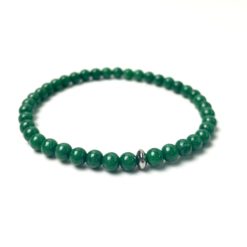 Zartes Perlenarmband mit dunkelgrünen Jade Perlen - Gummiband