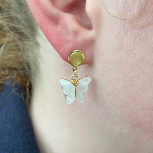 Perlmutt Schmetterling Ohrhänger in rose-weiß und gold - Edelstahl