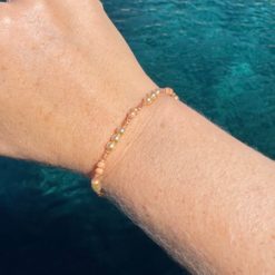 Perlenarmband mit champagner farbenen Perlen