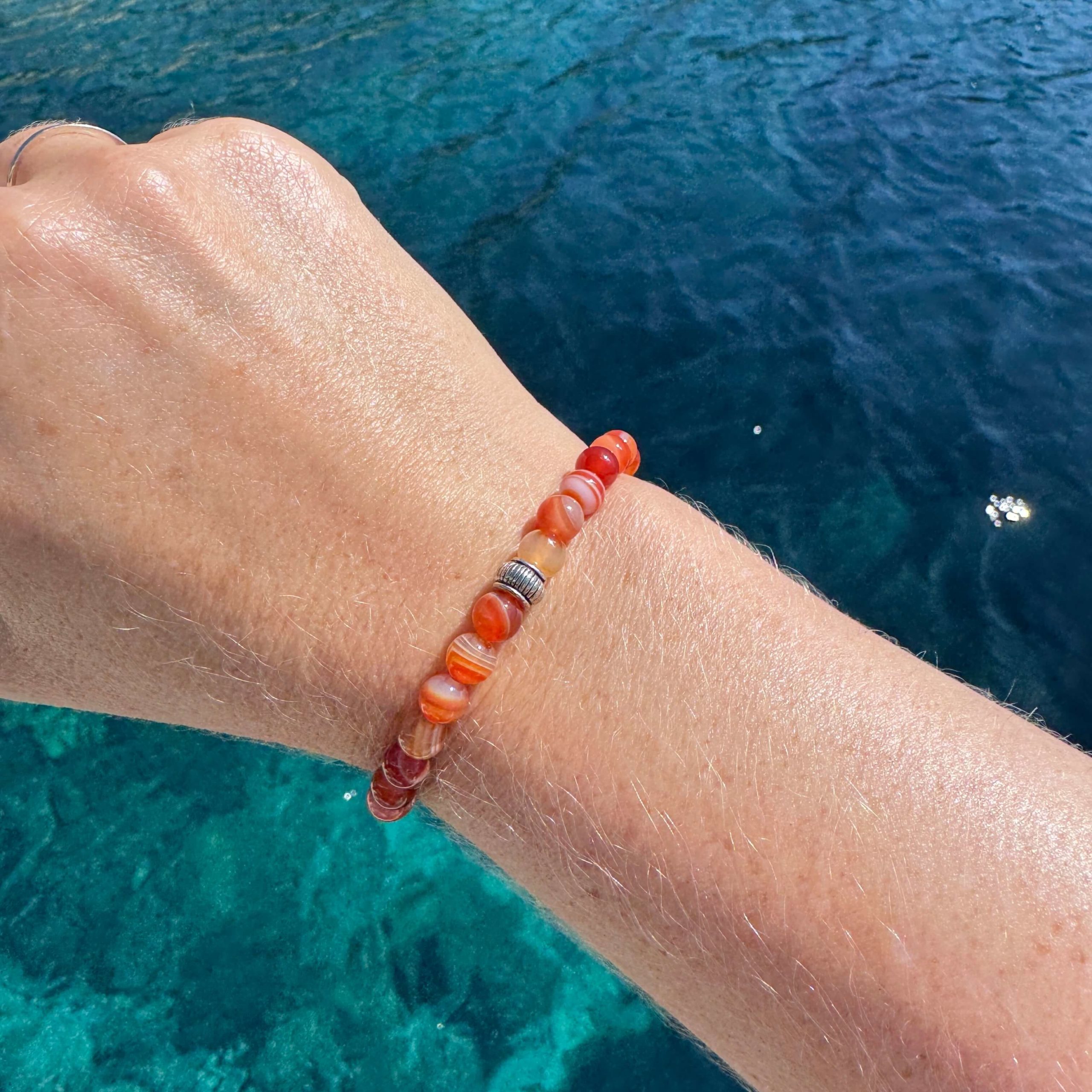 Perlen Armband orangener Achat – stabiles Gummiband – Handmade Perlen Armband orangener Achat – stabiles Gummiband - Handmade