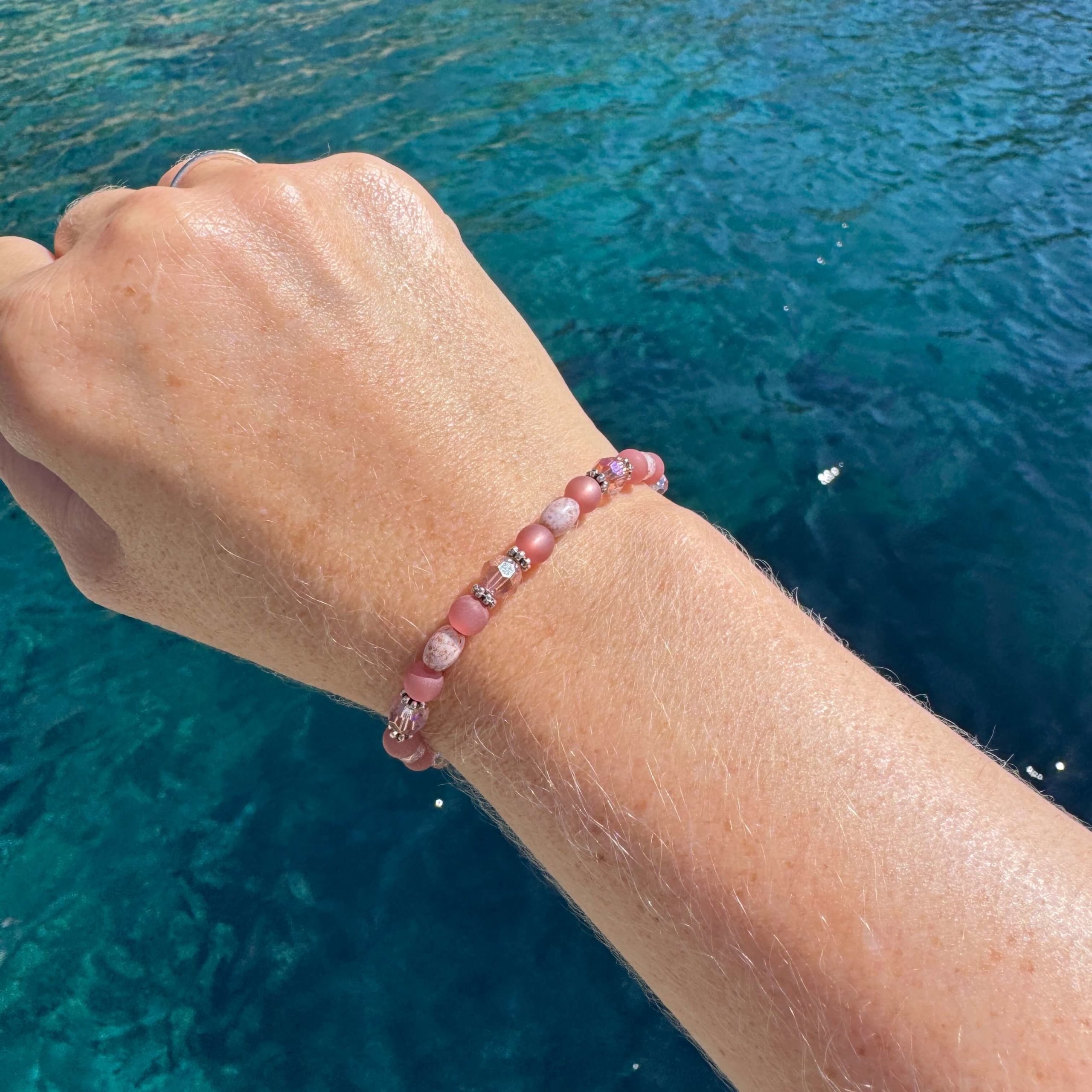 Perlen Armband Altrose Polaris – stabiles Gummiband – Handmade Perlen Armband Altrose Polaris – stabiles Gummiband - Handmade