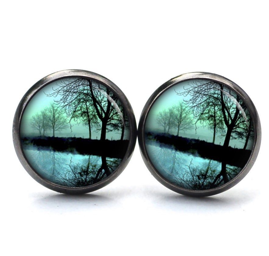 Ohrstecker, Ohrhänger, Clipse & Druckknopf – Motiv mystische türkise Landschaft – Schmuck aus Edelstahl Ohrstecker, Ohrhänger, Clipse & Druckknopf – Motiv mystische türkise Landschaft – Schmuck aus Edelstahl