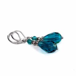 Tropfen Ohrhänger Smaragdgrün Edelstahl – Kristall Ohrringe elegant | Handmade Just Trisha | Kleine Auflage