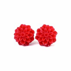 Große Chrysanthemen Ohrstecker Rot – Handmade Edelstahl | Blumenohrringe von Just Trisha | Kleine Auflage Geschenkidee