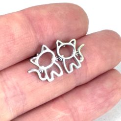 Mini Katzen Ohrstecker Edelstahl – Kleine Edelstahl Ohrringe | Minimalistisch Handmade Just Trisha | Geschenkidee