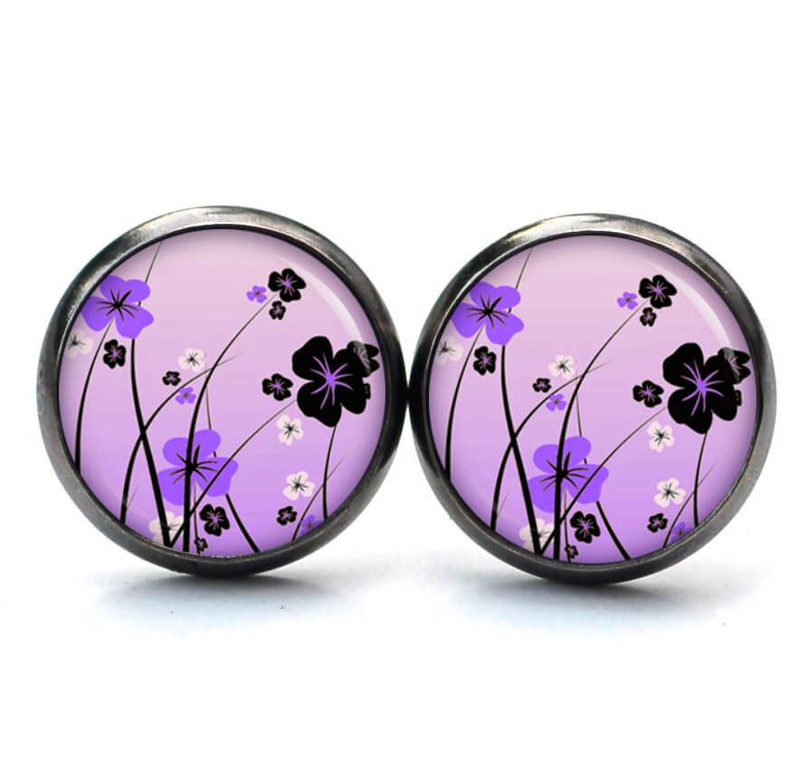Ohrstecker, Ohrhänger, Clipse & Druckknopf – Motiv Lila Blumen Wiese – Schmuck aus Edelstahl Ohrstecker, Ohrhänger, Clipse & Druckknopf - Motiv Lila Blumen Wiese - Schmuck aus Edelstahl