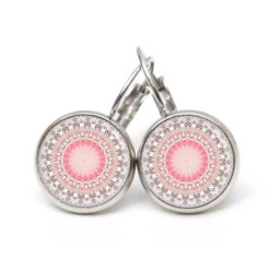 Handmade Ohrringe zartes Mandala Rosa Creme aus Edelstahl von Just Trisha