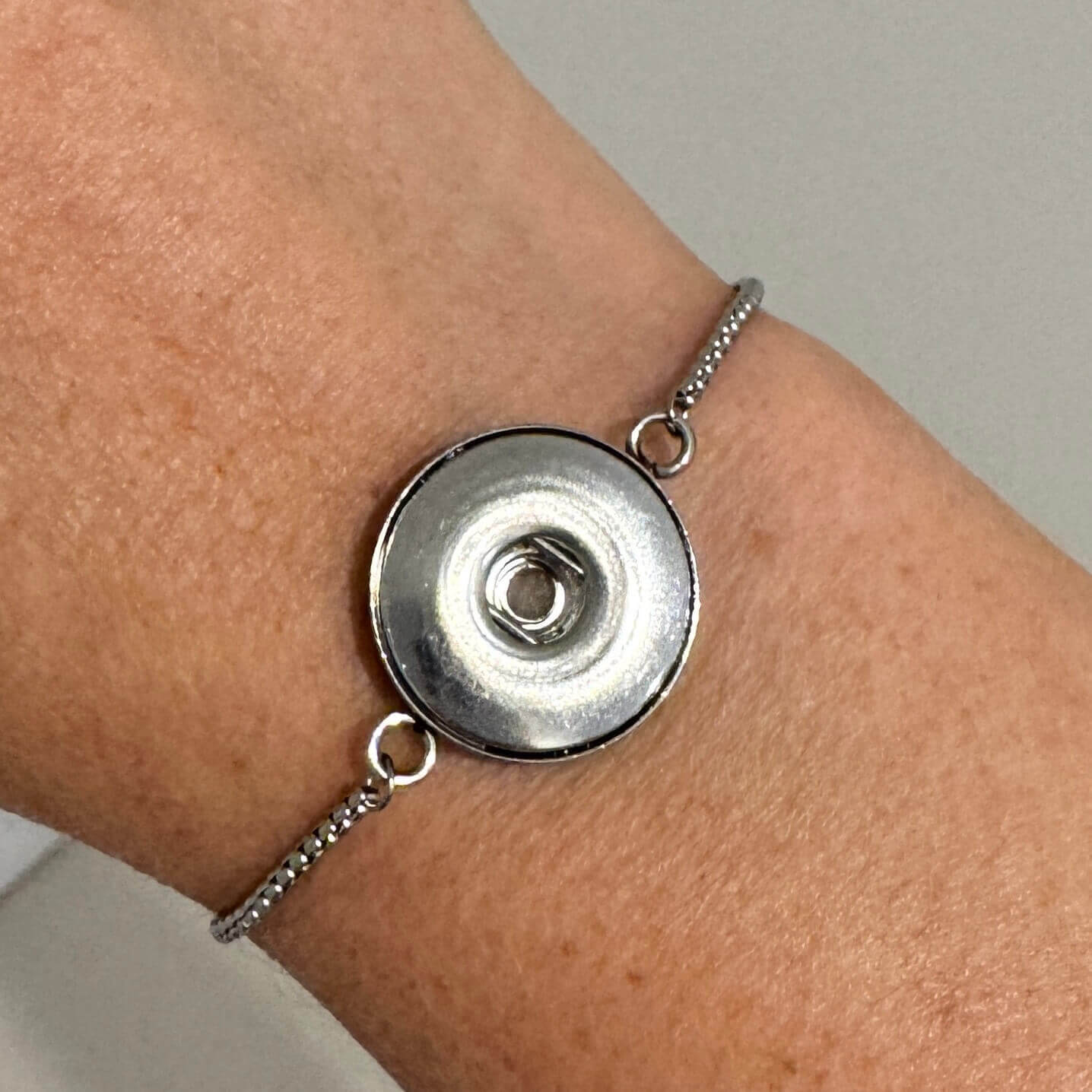 Druckknopf Armband aus Edelstahl für 16 mm Druckknöpfe Druckknopf Armband aus Edelstahl für 16 mm Druckknöpfe