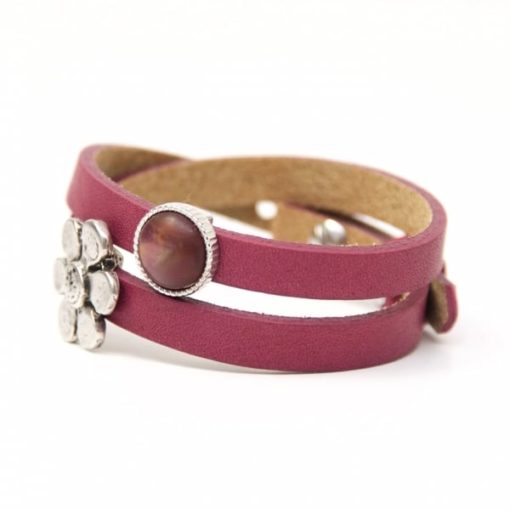Wickelarmband aus Leder in rosarot mit großer Blume und Polaris Perle