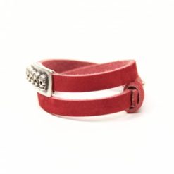 Wickelarmband aus Leder in rot mit 3D Totenkopf Schiebeperle