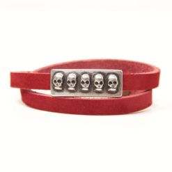 Wickelarmband aus Leder in rot mit 3D Totenkopf Schiebeperle