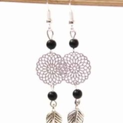Lange Boho Ohrringe mit Blatt